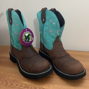 Brand New Justin Gypsy Round Toe Cowboy Boots